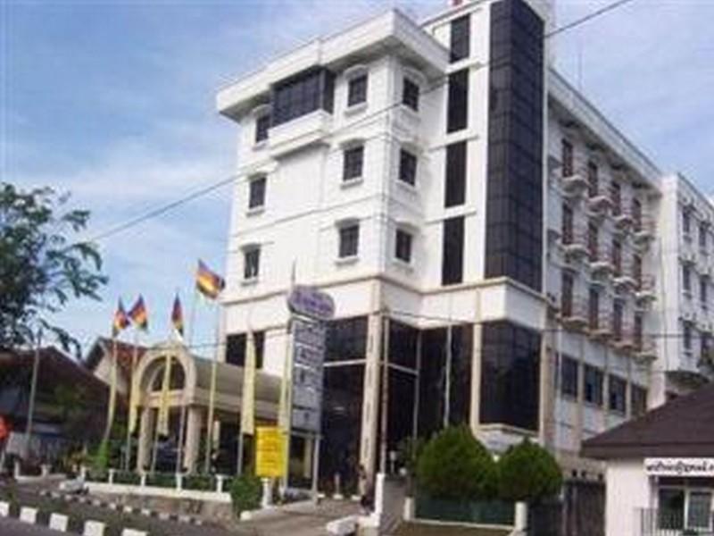 Hotel Bumi Asih Padangsidimpuan Batubelubang Exterior foto